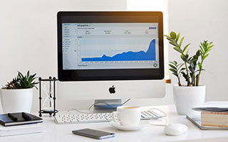 Kering-勇士队遭遇三连败，卫冕之路不平坦，勇士队全场